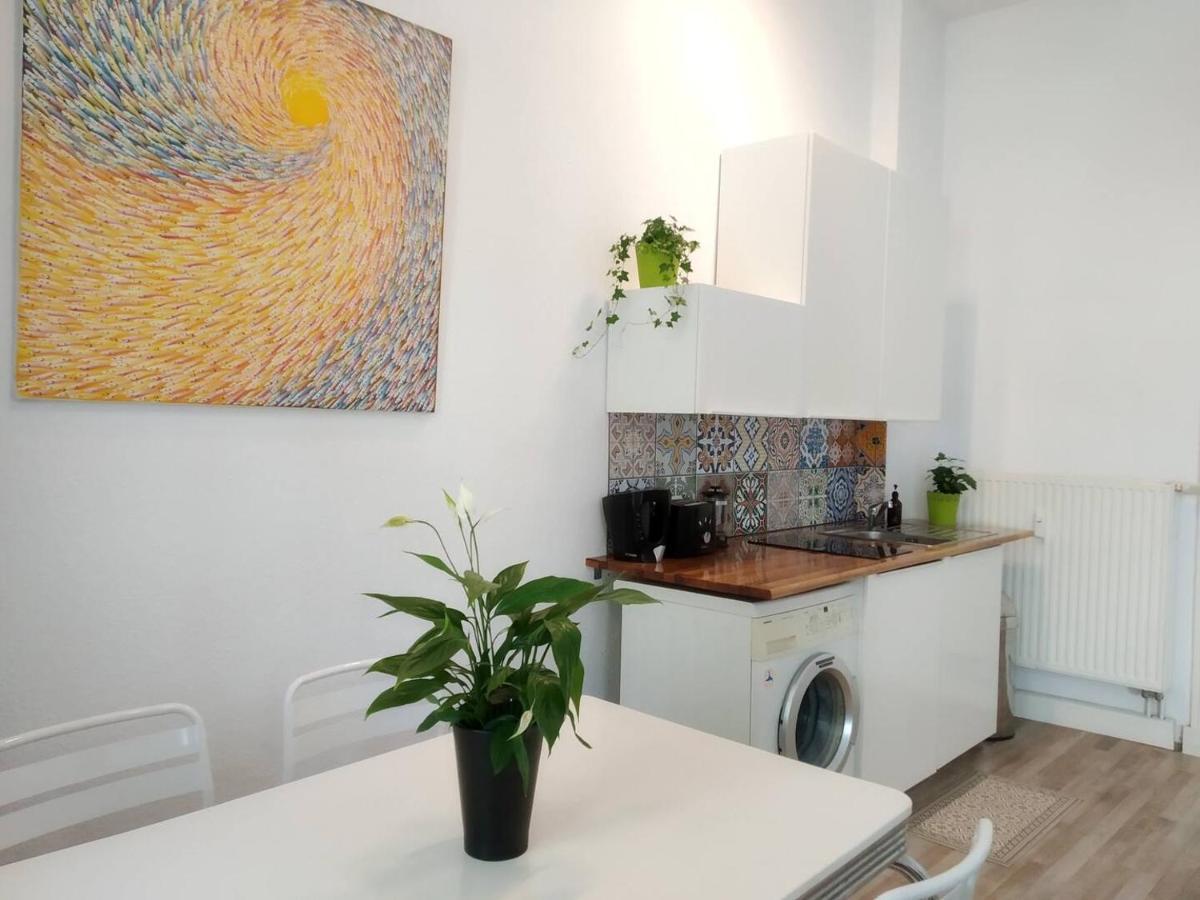 Cozy Studio In Friedrichshain, 4 Quiet Guests Only Berlino Esterno foto